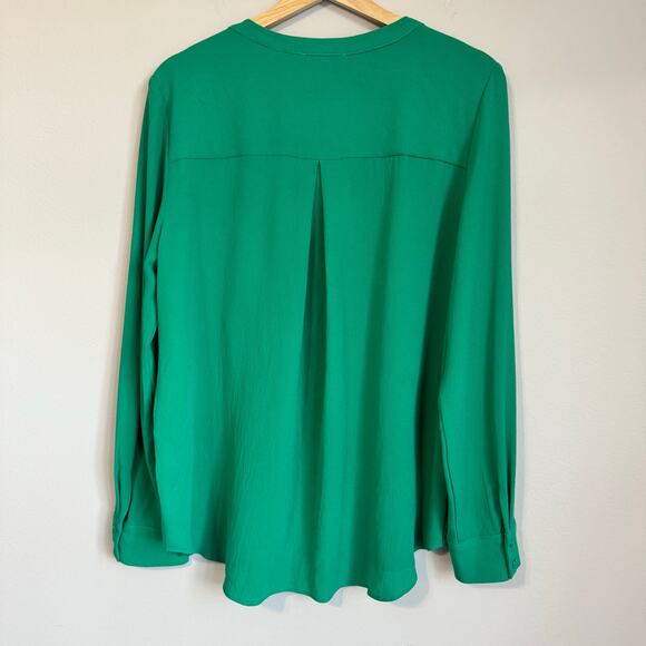 NWT Kelly Green Blouse Button Down Office Business Casual Work Career Holiday - Picture 7 of 11